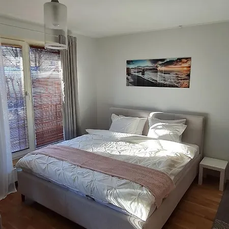 Spacious Studio Apartment In City Center Tallinn Exteriör bild