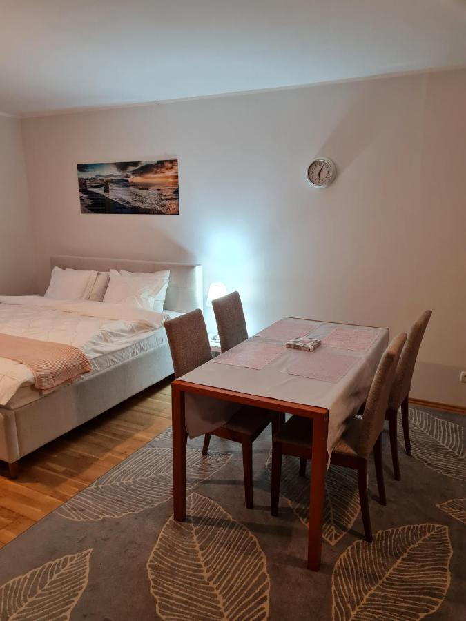 Lägenhet Spacious In Center Tallinn